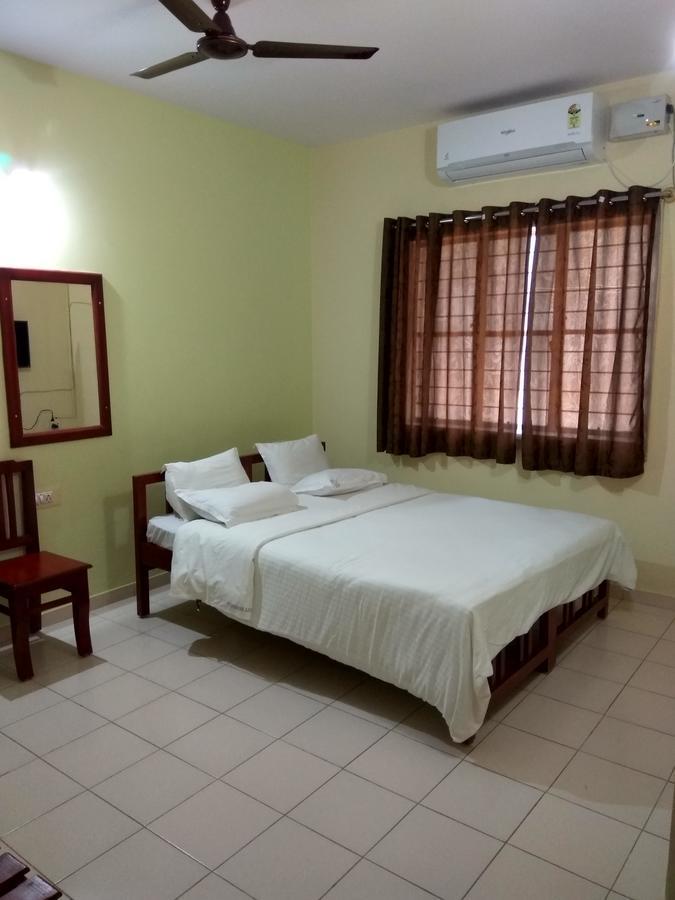 Vega Residency Hotel Bangalore Bagian luar foto